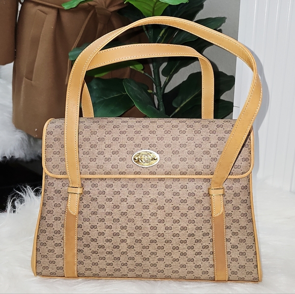 🔥😍Beautiful condition 🔥 😍 Authentic Gucci Shoulder / handbag - Picture 17 of 17
